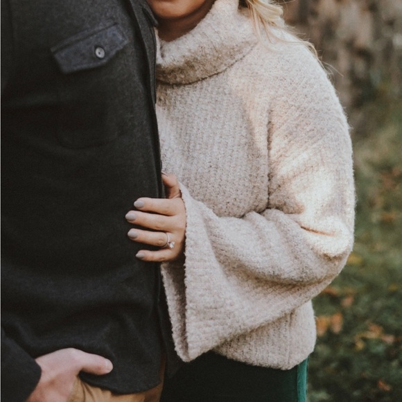 Perfect Fall Sweater! - Picture 3 of 3